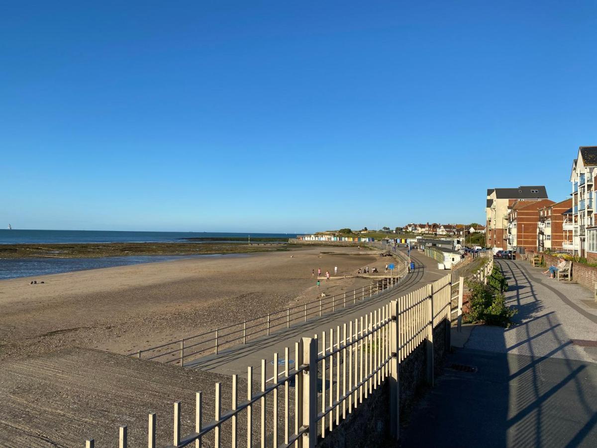 Number 29, Westgate-On-Sea Villa ภายนอก รูปภาพ